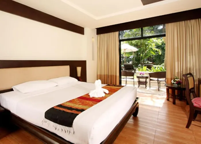 Thara Patong Beach Resort & Spa